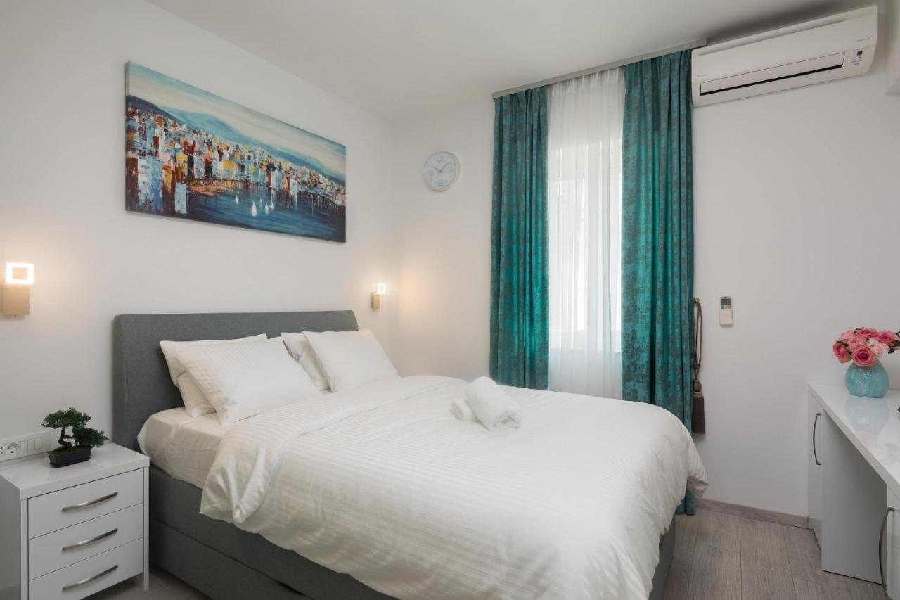 Luxury Studios & Rooms Seven Split Exterior photo